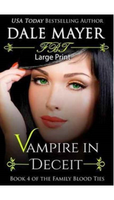 Vampire in Deceit : Large Print